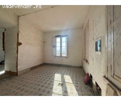 CASA CON TERRENO