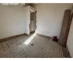 CASA CON TERRENO