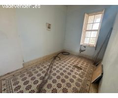 CASA CON TERRENO