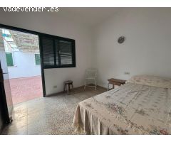 Oportunidad en La Jaca - Arico: Ideal para familias o inversio?n vacacional