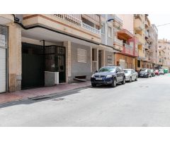 Plaza de garaje en venta en zona Playa del Cura, Torrevieja