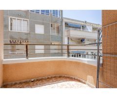 Piso Completamente Reformado De 3 Habitaciones Con Vistas Al Mar