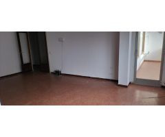 Piso para reformar a la venta en el centro de Mahón