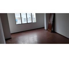 Piso para reformar a la venta en el centro de Mahón