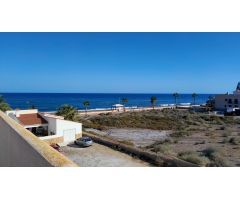 Ático de ensueño a 50 metros del mar en Pozo del Esparto Tu vida junto al mar empieza aquí...