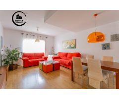 PRECIOSA CASA EN ARMILLA, ZONA CENTRO COMERCIAL NEVADA
