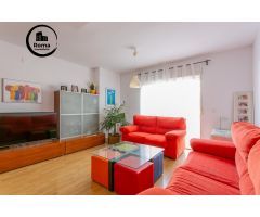PRECIOSA CASA EN ARMILLA, ZONA CENTRO COMERCIAL NEVADA