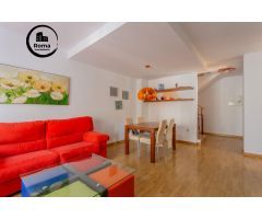 PRECIOSA CASA EN ARMILLA, ZONA CENTRO COMERCIAL NEVADA