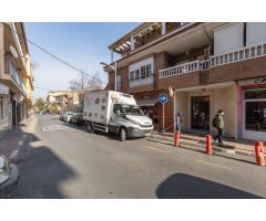 Local comercial junto centro de salud de Armilla