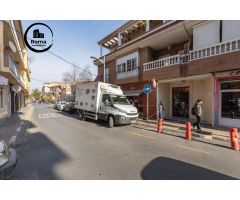 Local comercial junto centro de salud de Armilla