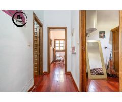 PISO EN PASEO DE LOS TRISTES- GRANADA