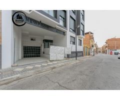 Se vende  ATICO  en Maracena