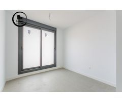Se vende  ATICO  en Maracena