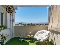 ÁTICO DÚPLEX DE ENSUEÑO CON TERRAZA Y VISTAS A SIERRA NEVADA
