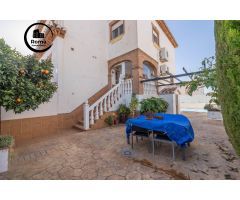 ¡¡ESPECTACULAR CASA PAREADA CON PISCINA!!