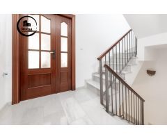 CASA ADOSADA EN VELEZ DE BENAUDALLA