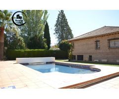 EXCLUSIVO CHALET UNA PLANTA CON 2300M2 DE PARCELA