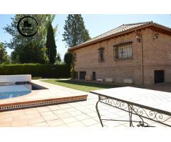 EXCLUSIVO CHALET UNA PLANTA CON 2300M2 DE PARCELA