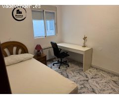 Magnifico piso en alquiler para estudiantes de 4 habitaciones y dos baños muy cerca de la facultad