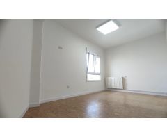 VENTA DE PISO EN TRASONA CON TRES DORMITORIOS