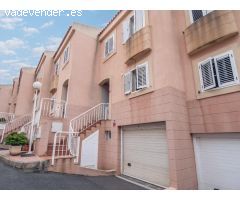 EN ALQUILER – Chalet Adosado en ALTAVISTA