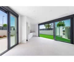 Villa en Venta en Benijófar, Alicante