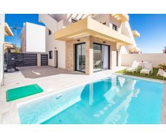 Villa en Venta en Los Montesinos, Alicante