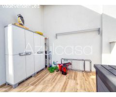 Espectacular ático en venta de 3 dormitorios y 2 baños con solárium de 82m2 en el Centro