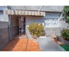 Vivienda amplia en el centro.