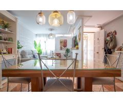 Vivienda amplia en el centro.