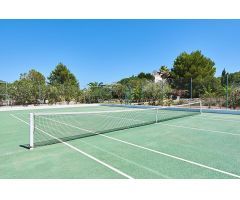Villa Golden Treasure con cancha de tenis en Cala Jondal, Sant Josep.