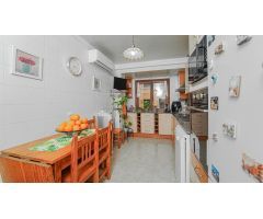 PRIMER PISO CON ASCENSOR, BALCON, TERRAZA INTERIOR Y PARKING, EN PLAZA TOROS.