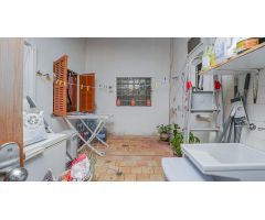 PRIMER PISO CON ASCENSOR, BALCON, TERRAZA INTERIOR Y PARKING, EN PLAZA TOROS.