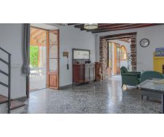 Chalet adosado histórico con encanto en S’Esgleieta