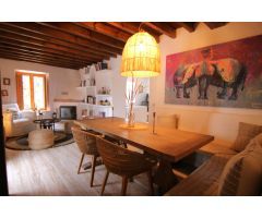 Única finca rústica en Coín con casa de invitados y encantadoras casas de madera