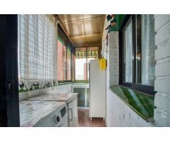 El piso con terraza y urbanización que estabas buscando.