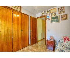 El piso con terraza y urbanización que estabas buscando.