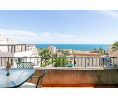 Piso con vistas frontales al mar en Torrequebrada, Benalmádena