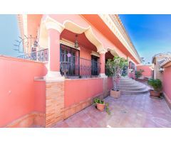 Villa Estilo Árabe-Andaluz en Venta – La Loma, Mijas
