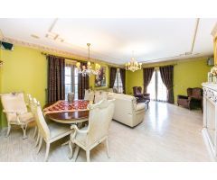 Villa Estilo Árabe-Andaluz en Venta – La Loma, Mijas