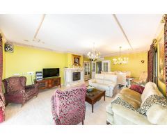 Villa Estilo Árabe-Andaluz en Venta – La Loma, Mijas