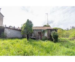 Casa para rehabilitar con proyecto a un paso de Bertamiráns