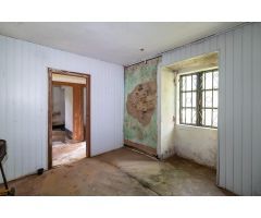 Casa para rehabilitar con proyecto a un paso de Bertamiráns