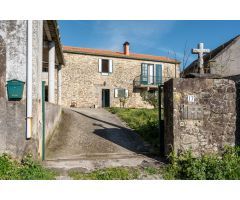 Casa de piedra restaurada en Negreira
