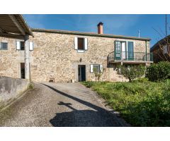 Casa de piedra restaurada en Negreira
