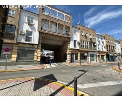 SE VENDE CASA EN PLENO CENTRO (AVENIDA ANDALUCIA)