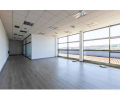 Oficinas en Alquiler en Someso, Matogrande