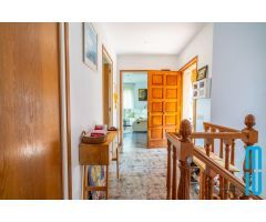 ¿Buscas una casa con vistas impresionantes y un entorno tranquilo?
