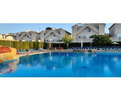 OPORTUNIDAD CHALET PAREADO SEMINUEVO, AMUEBLADO CON URBANIZACION EN CASTALLA INTERNACIONAL