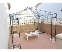 OPORTUNIDAD CHALET PAREADO SEMINUEVO, AMUEBLADO CON URBANIZACION EN CASTALLA INTERNACIONAL